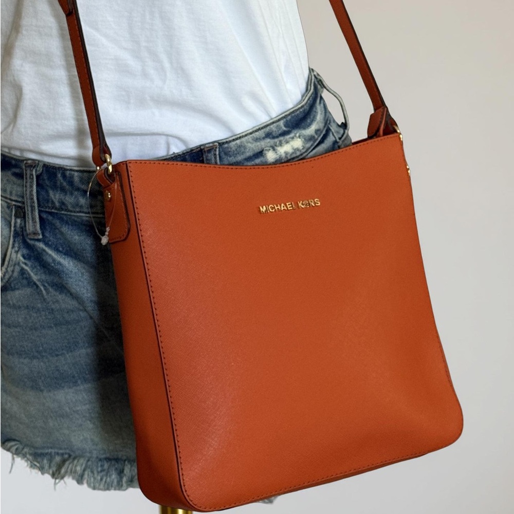 Authentic Michael Kors Saffiano Orange Leather Shoulder Crossbody Bag - Picture 14 of 16